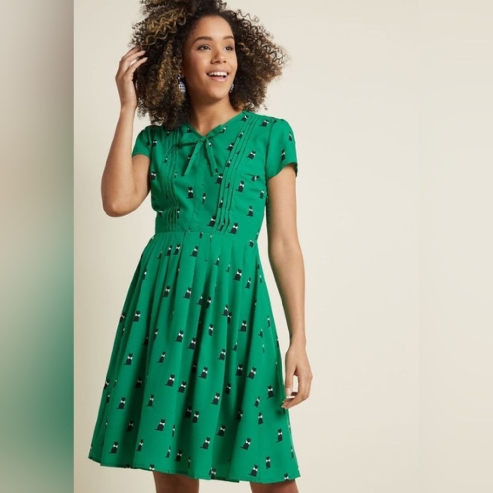 Modcloth "Exploratory Style" A-Line Dress in Cats 1x - Picture 2 of 5